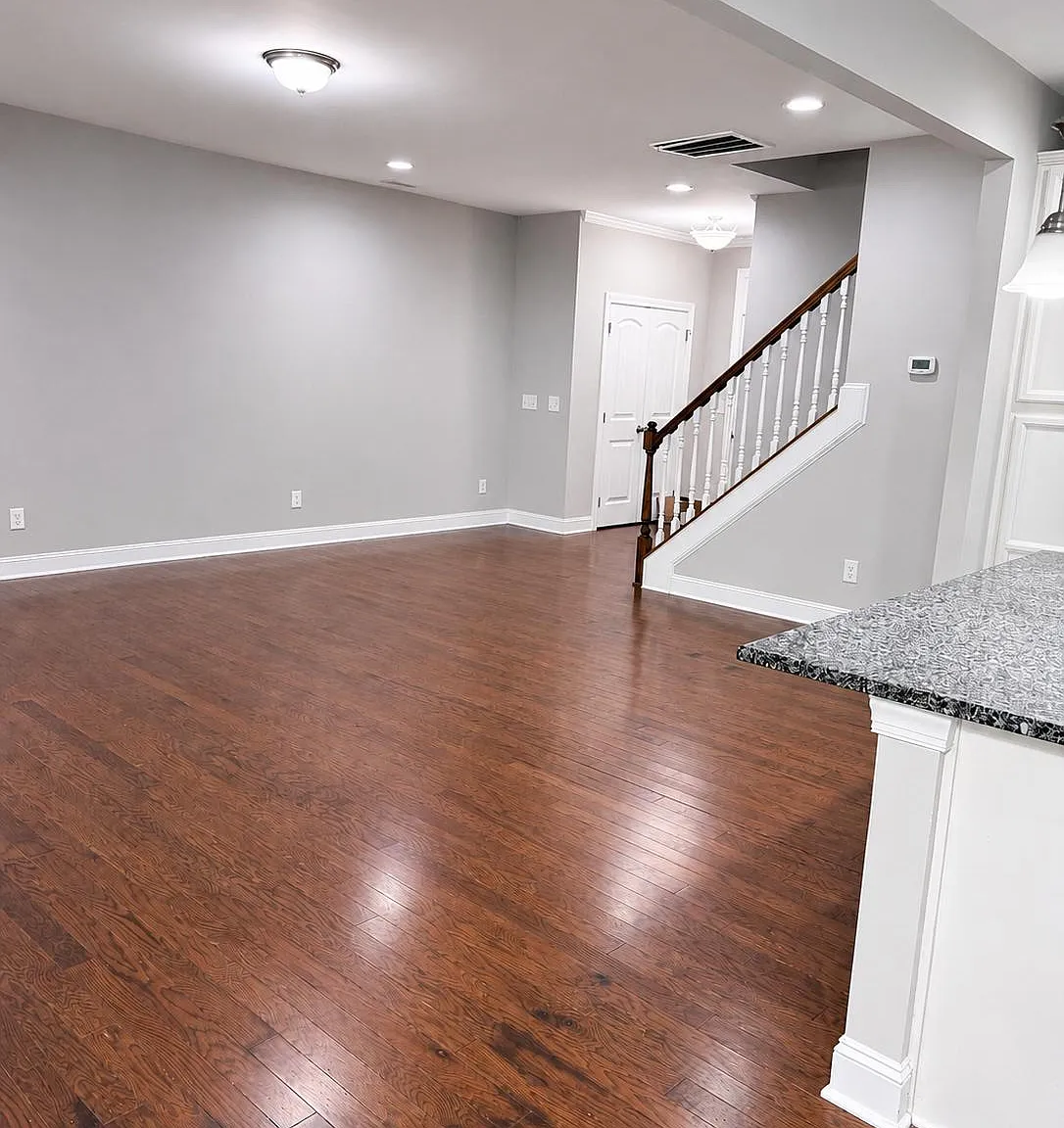 325 Acorn Hollow Pl — Photo 2