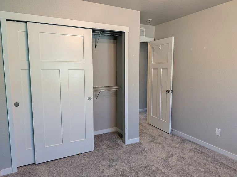 7709 Camille Ct — Photo 17