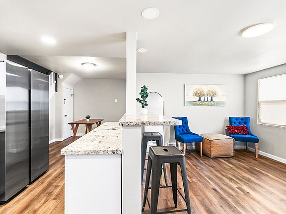 4th image of 308-310 Sheridan Ave