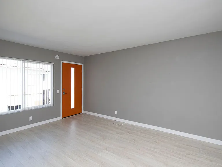 4576 Idaho Street — Photo 8