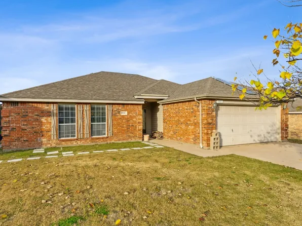 9116 Alyssa Dr, White Settlement, TX 76108