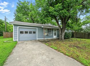 1102 N Wood St, Cleburne, TX 76033