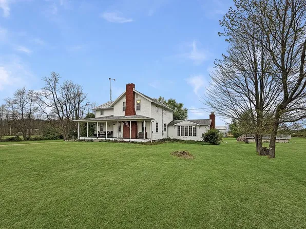 2102 Biddle Rd, Galion, OH 44833