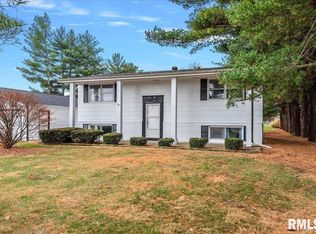 2972 Vigal Rd, Springfield, IL 62712