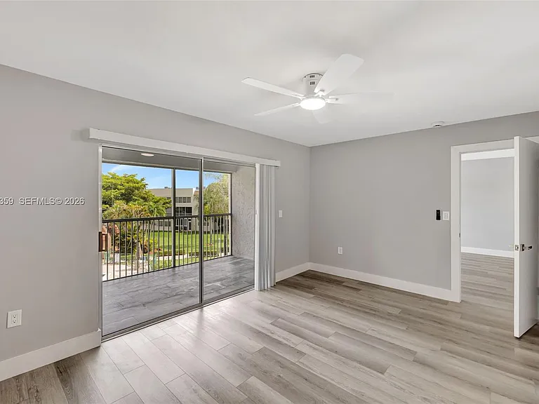6800 Royal Palm Blvd #302F — Photo 17