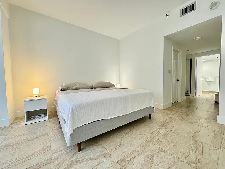 201 Crandon Blvd #324 — Photo 9