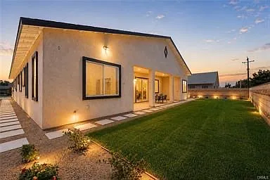 3 bed, 2173 sqft, $3,940 — Photo 4