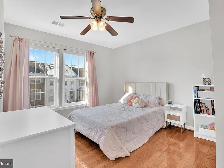 47575 Sharpskin Island Sq — Photo 36