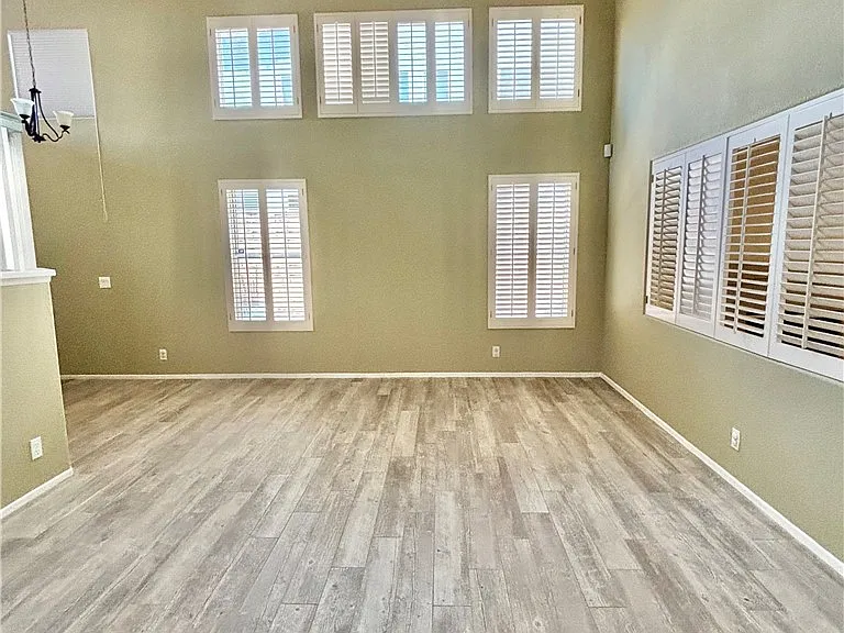 1834 Berryhill Dr — Photo 8