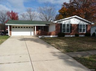 517 Blazedwood Dr, Ballwin, MO
