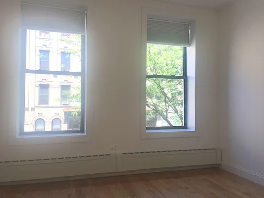 Rented by Premier Metro Realty Corp | media 9