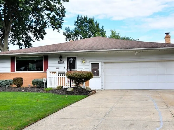 1185 Jackie Ln, Mayfield Heights, OH 44124
