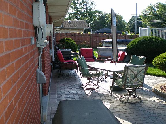3rd image of 6223 W 89th Pl