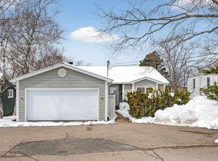 28 Old Kings Rd, Sydney, NS B1S2B5