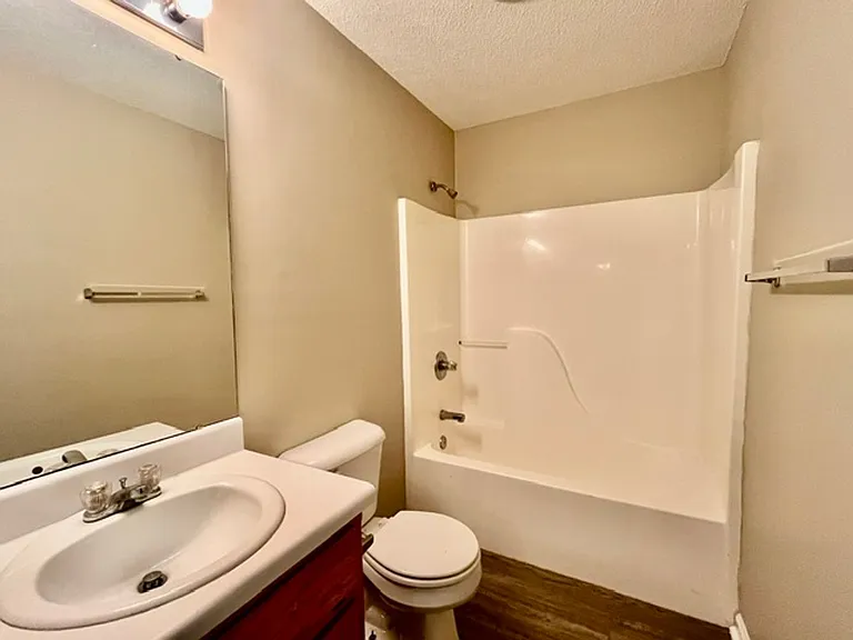 4547 Cornerstone Dr — Photo 5