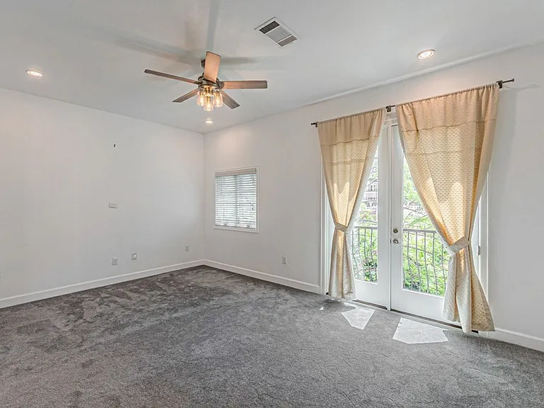 3210 Carlisle St #40 — Photo 5