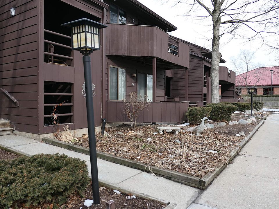 1st image of 205 E Jolly Rd