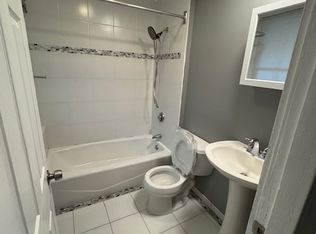 21 Hurd St #21-2-2, Lowell, MA 01852