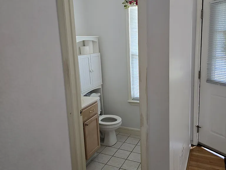155 Woodstream Ct — Photo 4
