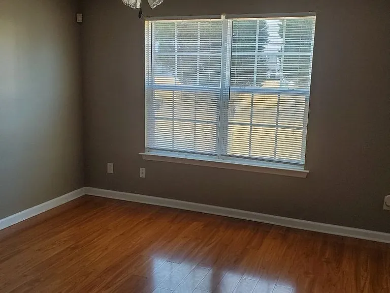 7247 Georges Way — Photo 2