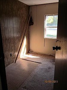 5th image of 24438 72nd St