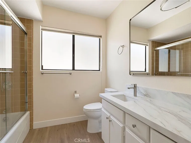 5214 Calatrana Dr — Photo 30
