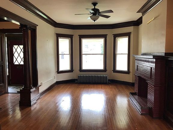 2nd image of 150 N Menard Ave