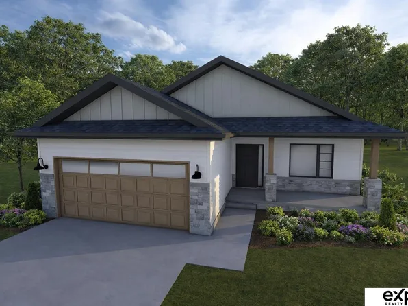 12011 114th Ave, Papillion, NE 68046