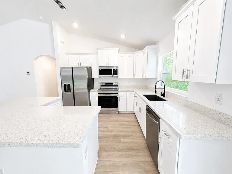 14981 SW 20th Pl — Photo 7
