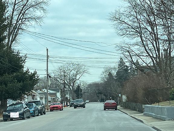 4th image of 4 Elderkin Ave