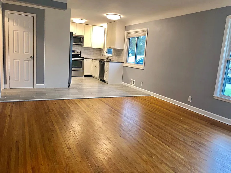 1700 W 66th St — Photo 13