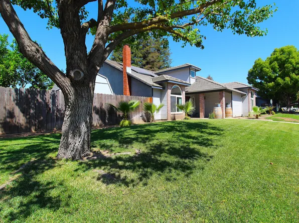 210 Hampton Court, Exeter, CA 93221