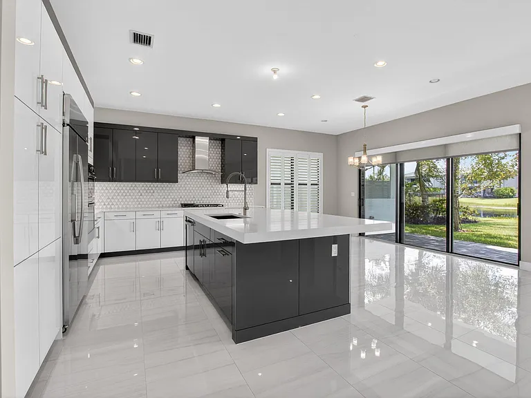 17089 Rainbow Falls Trl — Photo 21