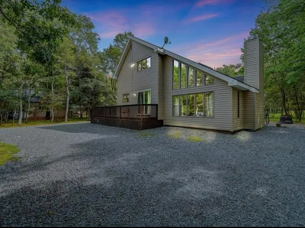 426 Towamensing Trl, Albrightsville, PA 18210