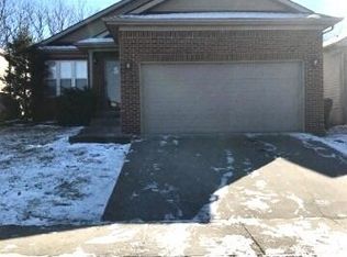 215 Baybrook Cir, Nicholasville, KY 40356