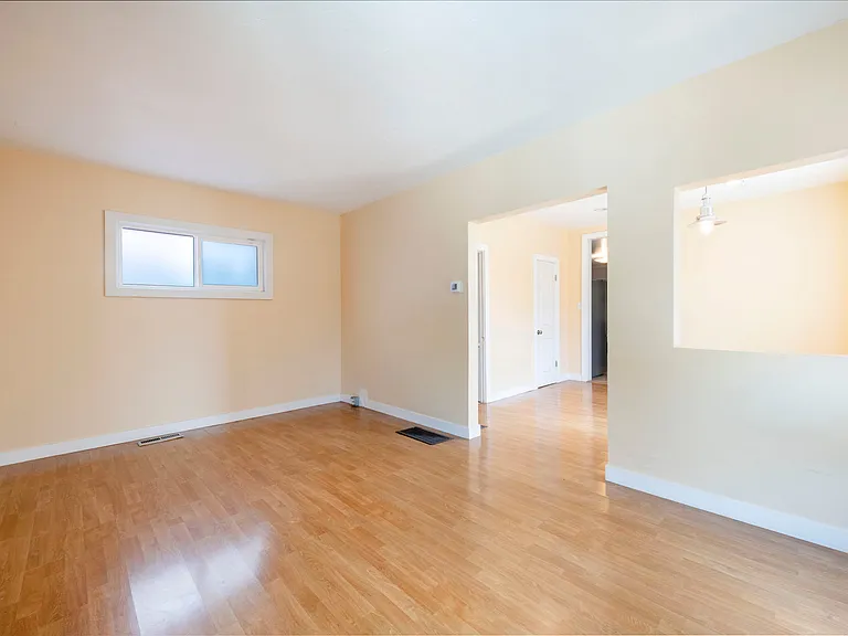 836 E Browning Ave — Photo 8