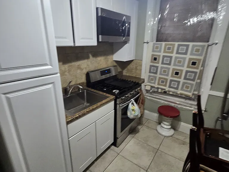 1800 Park Ave #102 — Photo 2