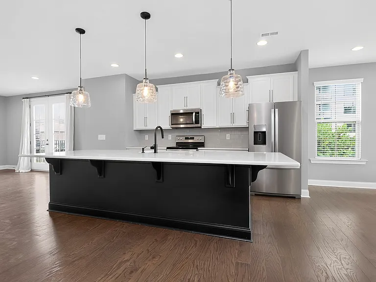 1105 Towns Hill Way — Photo 8