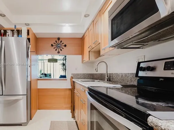 8300 Sands Point Blvd APT K106, Tamarac, FL 33321