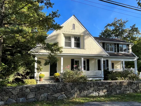 95 Old Briarcliff Road, Briarcliff Manor, NY 10510