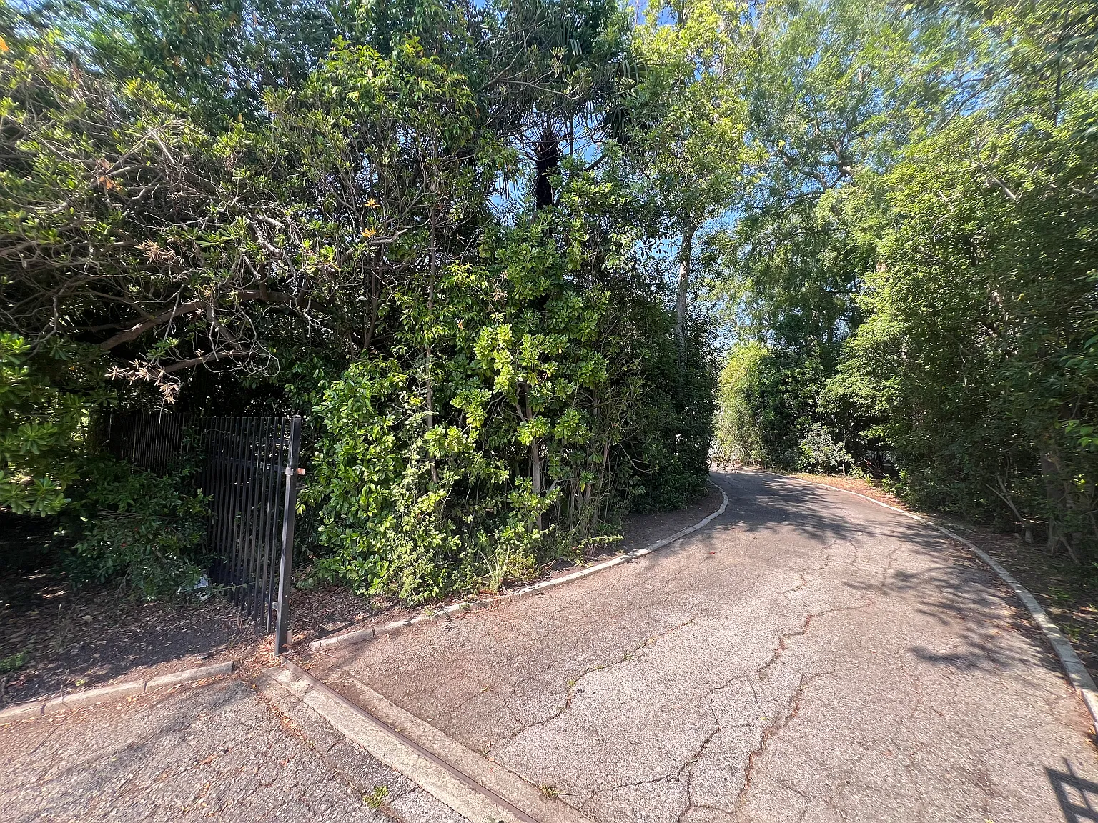 4 bed, 2700 sqft, $6,500 — Photo 4