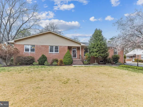 110 Taunton Ave, Baltimore, MD 21228