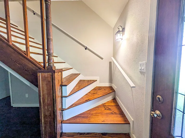460 Belvedere Dr — Photo 22