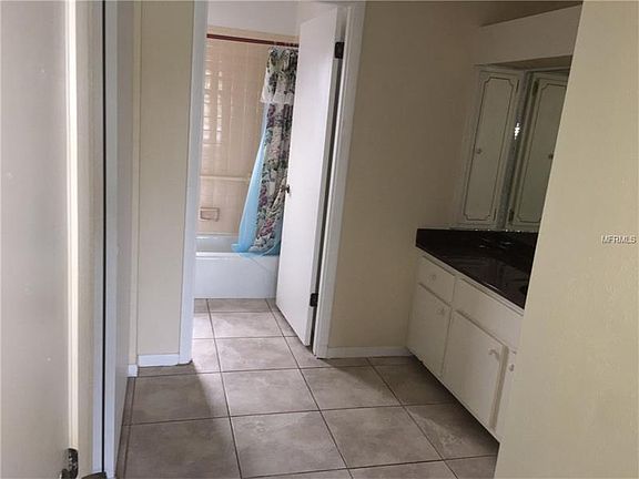 3rd image of 2351 Lakeside Mews #C4