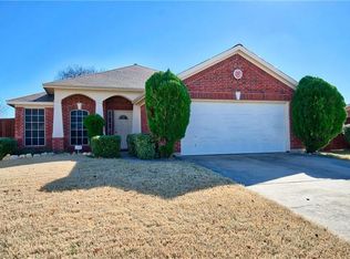 2588 Taos Dr, Grand Prairie, TX 75051