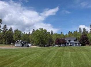 342 Country Aire Dr, Grants Pass, OR 97526