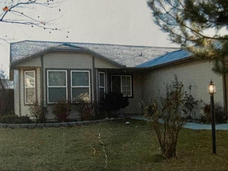 Front yard and street view.