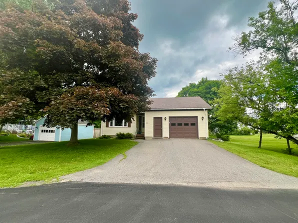 111 Cross Street, Pittsfield, ME 04967