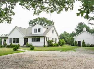 1107 Old Quaker Hill Rd, Pawling, NY 12564