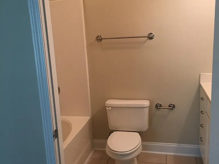 1019 Basildon Rd — Photo 12
